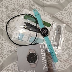 Garmin vivoactive 4s very good condition